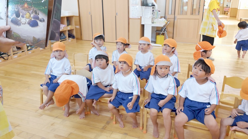 毎日の読み聞かせ・講師による指導